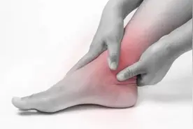 脚踝外伤，骨折，涉及的误工期，护理期，营养期，分别有多久？视频封面