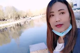 新疆晚上8点太阳还很厉害呢？10点才天黑