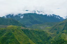 中国百慕大 四川黑竹沟 世界七大禁地之神秘离奇事件等待解密视频封面