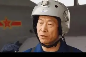 最年轻的现役上将出自湖南衡阳泉水镇，出自基层，通过招飞入伍！视频封面