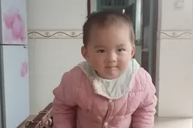 宝宝不开心的时候，看看小妹是怎么样的把她哄开心的