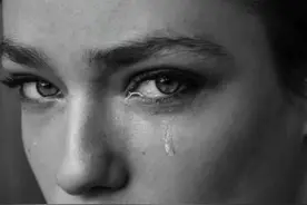 我们根本就生活在一个悲剧的时代。我怎么安慰一条河流的哭泣.视频封面