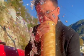 云南水烟筒的整体制作 好的产品从精选原料到细致的制作 堪称传承