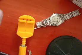 手表表链过长怎么办？今天自己动手拆卸，很好学，一学就会。视频封面