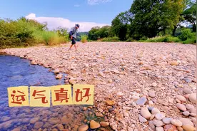 福建村民石滩挖出硕大的宝石，通体金黄透亮，不敢相信这是真的视频封面