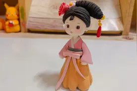 橡皮泥手工创意摆件，和馒头一起用粘土捏一个可爱的古风娃娃吧