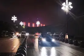 周新强市长一上任就为人民服务！韩城古城南门解封了、通车了！视频封面