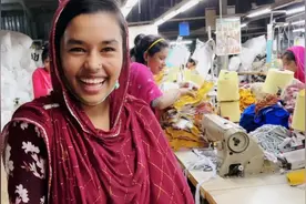 孟加拉小姑娘防贼有方，一条头巾解决问题，发再多的工资都不怕