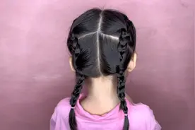 小女孩开学发型来啦，会编三股辫就行，中长发都能编，甜美洋气