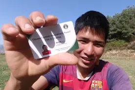 辍学踢球的拉马，其实已经考了教练证，花费了接近一万左右视频封面