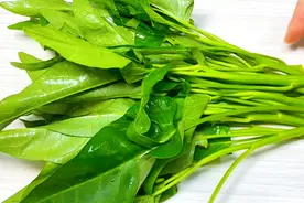 空心菜竟是抽筋菜？毒性是砒霜的50倍？医生的答案让人意想不到