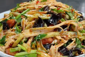 厨师长教你凉拌腐竹木耳家常做法，步骤详细，爽口开胃下酒又下饭