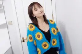 钩针编织粗线毛衣  打破传统开衫结构！塑造年轻活泼的你