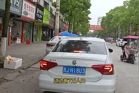 实拍江西省下面的一个大镇(渣津)，地处偏远，人口众多，消费力强视频封面