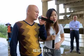 天在下雨我在想你，等到雨停了你就跟我走，心情一点都不乐观视频封面