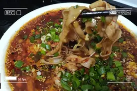 鸭肠要想吃的脆，制作方法要学会。大厨献上秘方，在家吃到爽