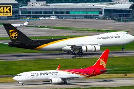 午后深圳机场1小时内好多大飞机  连续降落两架大货机视频封面