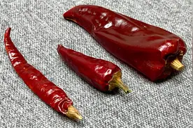 这三种辣椒可提色、提味、提香，熬红油、辣椒油、卤味、火锅底料视频封面