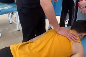 工作一天，难免腰酸背痛，如何放松背部？