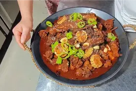 特色焖大鹅，高压锅12分钟，朋友们看看怎么样，留下宝贵意见