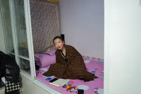 东北冬天的农村，四点天黑六点伸手不见五指，庄户人晚上干什么呢视频封面