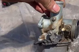 摩托车化油器清理，拆解维与保养！很实用！