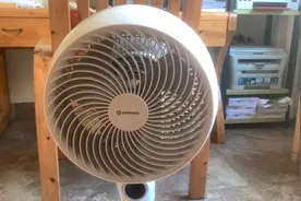 你家的风扇该收起来了。艾美特风扇怎么拆外壳清洗，跟我一起学吧