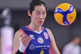 中国女排最新消息！朱婷留意大利斯坎迪奇，明年不回国备战奥运会视频封面