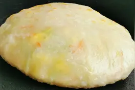 东北软面薄皮馅饼，简单2招，饼皮如纸，薄厚一致，放3天都不会硬