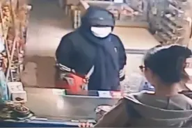 后续！吉林市买东西不给钱的老太太又来了，要东西不给就翻钱…视频封面