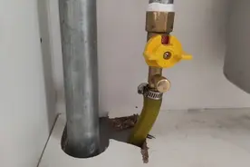 正在装修的朋友一定要看，燃气表与橱柜哪一个先按呢？看看就知道