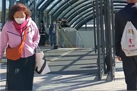 哈尔滨地铁🚇2号线开通了，过江只需5分钟到达太阳岛，非常方便。视频封面