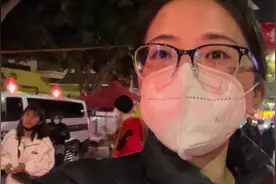 烧烤夫妻吵嘴不营业，妻子独自逛冬至街，回家老公说她小题大做视频封面