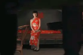 盘《纸醉金迷》中陈好的二十件旗袍造型，衣服穿的好了笑容却少了