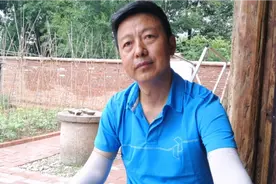 夏天院子里驱苍蝇蚊虫办法，必须物理化学组合使用效果才好视频封面