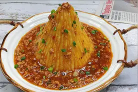 大厨教你做火山土豆泥，口感绵软好吃，做法简单，快收藏起来视频封面