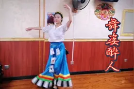 从青海湖回西宁途中，“锦绣人家”藏王宴上藏族姑娘舞姿醉人！视频封面