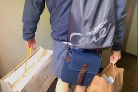 上海南汇新城海滩，虽然是泥滩涂，但免费开放。假日溜娃好去处。视频封面