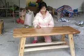 越是亲戚越不好做生意，500块钱一张的桌子，降价360就卖出去了