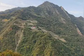 时隔十多年又来到外婆老家，还是小时候的样子……