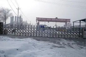 乌鲁木齐到五家渠六车道的乌五公路已在建设中视频封面