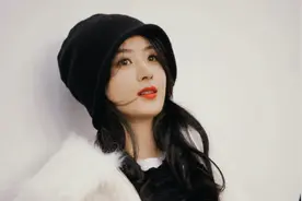 于正绝对是赵丽颖铁粉，多次采访赞不绝口，直言初次见面就想签她