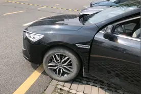 旅行可以开着秦plus dmi去，后座放下来就是一张大床，睡觉很ok视频封面