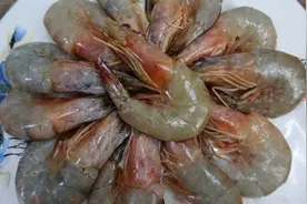 胶东大厨分享“油焖大虾”的做法，详细易学美味，果断收藏了