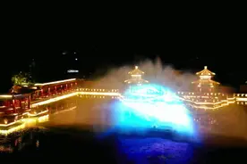 经过改造后的水冶老街和珍珠泉变得流光溢彩，生机勃勃视频封面