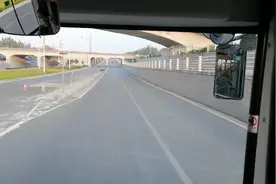 乘坐公交车，穿越焦作市最长的城市道路人民路，感觉挺好的！视频封面