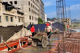 实拍湖南农村自建房，现浇130㎡一层用了425水泥9吨、钢筋15900元视频封面