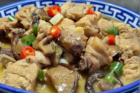 炖鸡有人焯水，有人直接炖，都不对，大厨教正确做法，实在太香了