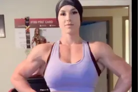 腿部肌肉强壮，长相甜美的肌肉小姐姐视频封面