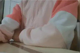 因为华为手机不能插上耳机所以没法弄视频封面